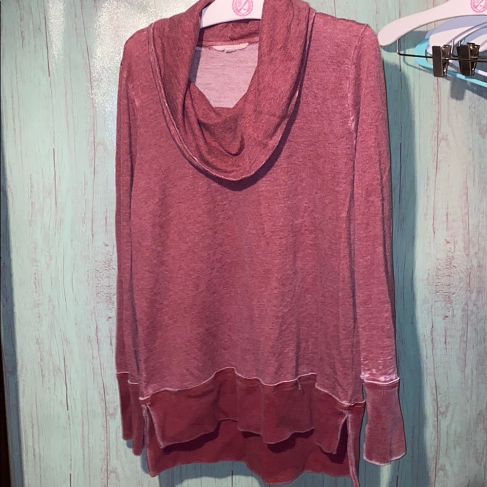 Lucky Brand burgundy pullover size med